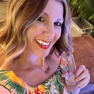 Meet your Posher, Nikki